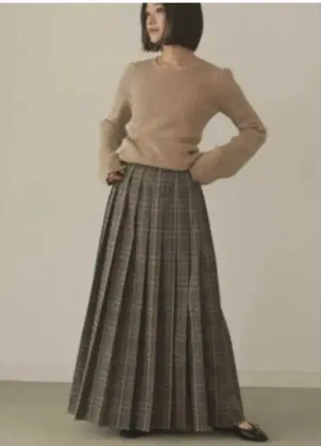 hella 플리츠 볼륨 스커트 체크 무늬 브라운 새상품급