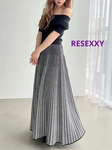 새상품 RESEXXY 리젝시 헤링본 오프숄더 니트 원피스