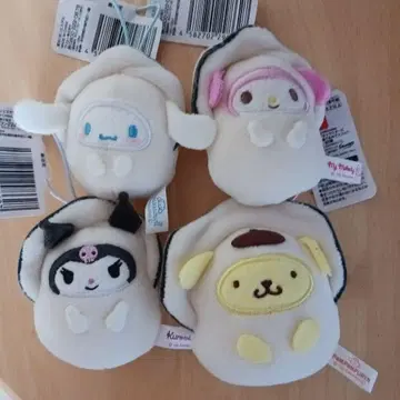 산리오 캐릭터즈 오이스터 인형옷 마스코트 4종