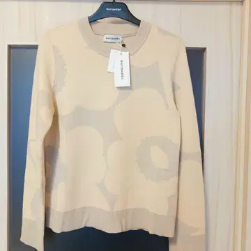 marimekko 꽃무늬 니트 스웨터 긴팔 베이지
