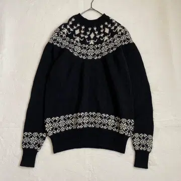 GOOD ENOUGH WINTER 노르딕 스웨터