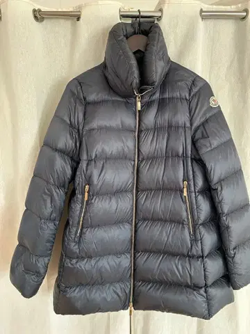 MONCLER 네이비 다운 자켓