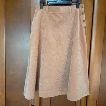 거의 미사용, 자택 보관품 45R 코듀로이 플레어 스커트