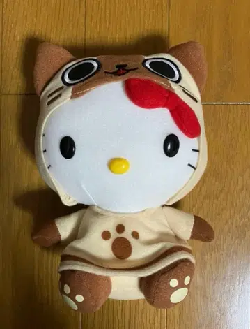 [레어] 아일루 x 헬로키티 봉제 인형 레트로 몬헌