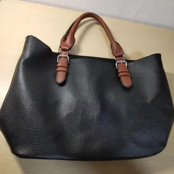 블랙 가죽 토트백