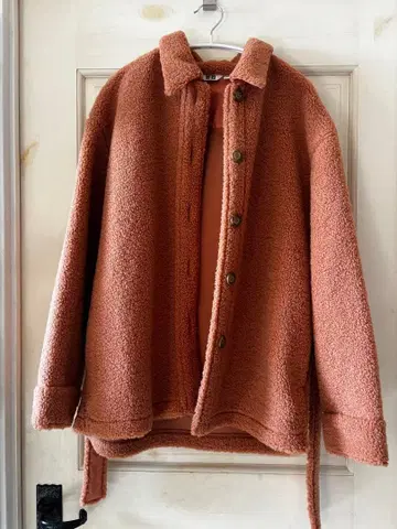 핑크 보아 자켓 버튼 포함