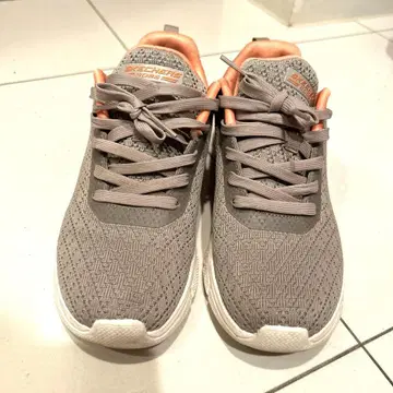 [ 새상품급 ] 스케쳐스 로우컷 스니커즈 와이드 핏 깔창 없음