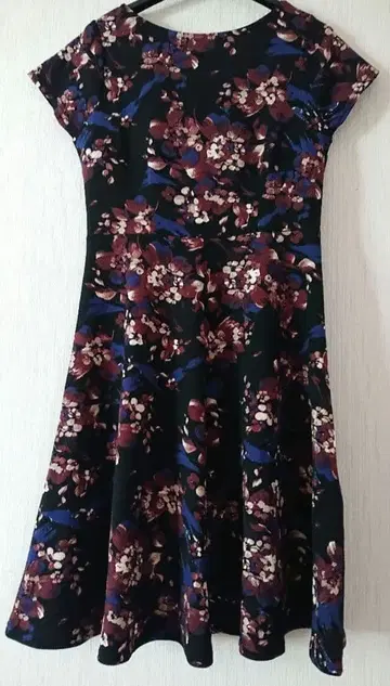 FIFILLES 파리 슬리브리스 꽃무늬 원피스