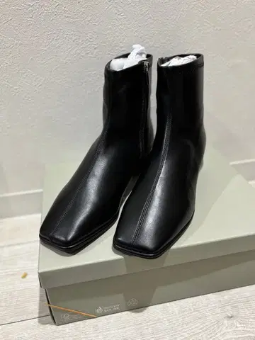 유나이티드 애로우즈 스퀘어 스트레치 숏부츠 (3cm 힐) 발수