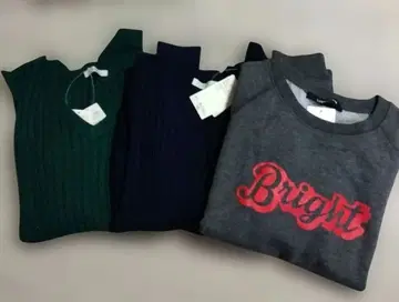 미사용 새상품 테치치 르농큐르 상의 3점 묶음 판매