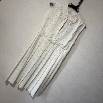 CELFORD A라인 플리츠 원피스