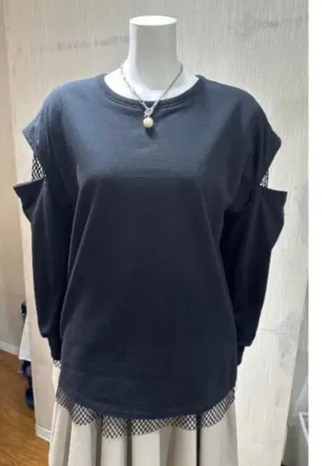 [미사용 새상품] RISLEY 리즈레이 메쉬 리버서블 롱T 블랙