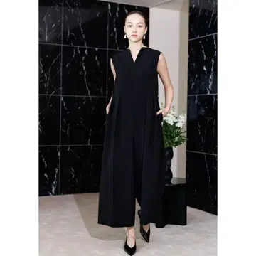 Heve 하트 넥 올인원 Black 36