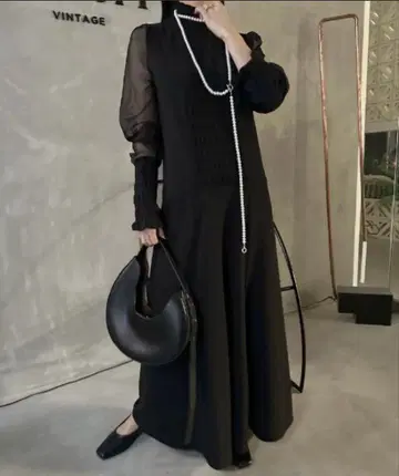 새상품급 AMERI UND SWITCH SHIRRING DRESS