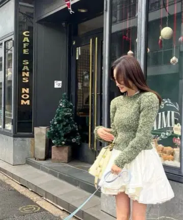 bibiy. 비비 BLAIR FLARE SKIRT 미사용 새상품