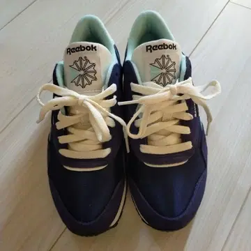 리복 여성용 스니커즈 네이비/화이트