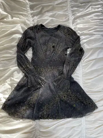 [ ZARA ] 블랙 라메 원피스 / 별 패턴