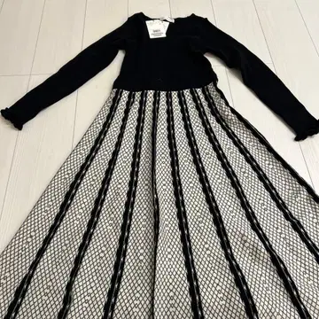 Couture Brooch 롱 니트 원피스 36