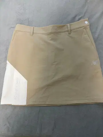 new balance 골프 스커트 사이즈 2 베이지
