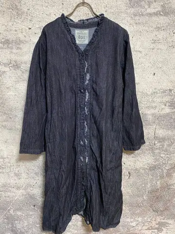 리브인컴포트 데님 프릴 원피스 코트