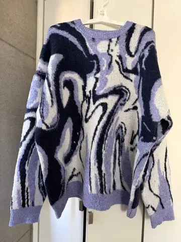 안티카 자카드 니트