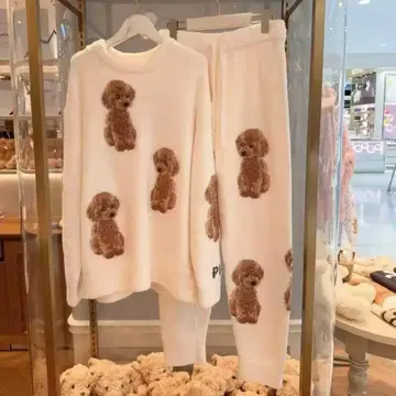 새상품 토이 푸들 자카드 풀오버 상하의 세트