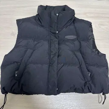 EMODA 컴팩트 숏 다운 베스트