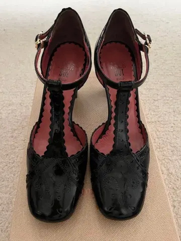 안나수이 하이힐