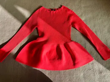 allureville 빨간색 니트 페플럼 새상품급