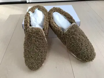 미사용 핑크하우스 모코모코 슬립온 베이지 계열