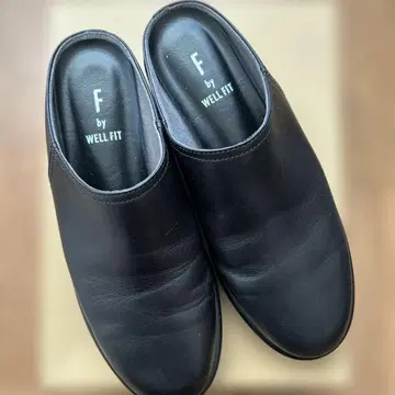 F by WELL FIT 블랙 슬립온