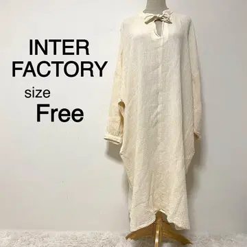 INTER FACTORY 베이지 컬러 원피스