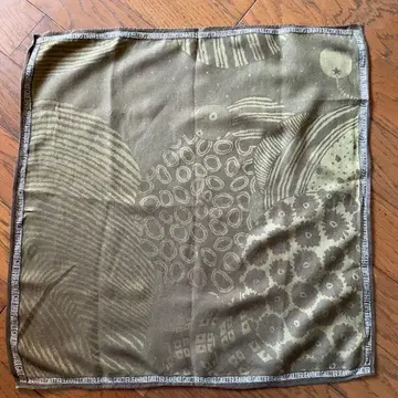 장 폴 고티에 기하학 패턴 손수건