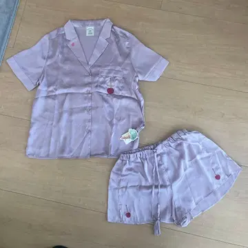 젤라또피케 모티브 새틴 셔츠 & 숏팬츠