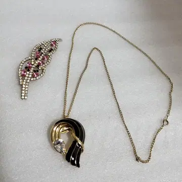 목걸이 브로치 2점