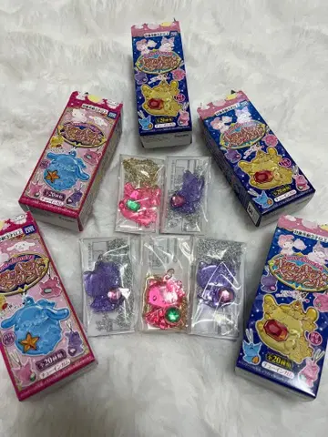 산리오 반짝이 펜던트 키티 폼폼푸딩 마이멜로디 5개 세트