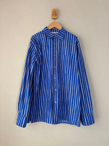 marimekko jokapoika 파랑과 베이지 스트라이프 셔츠