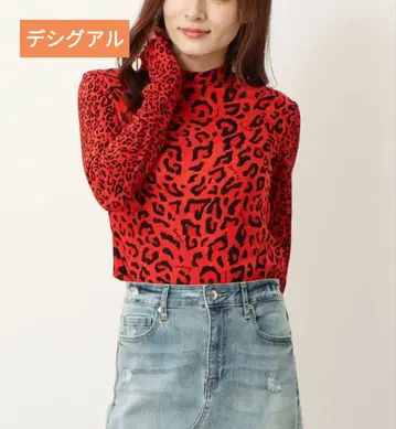 새상품 미사용 레오파드 무늬 티셔츠 데시구알