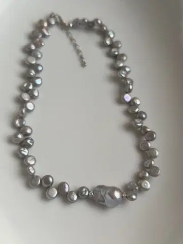 담수 펄 레인보우 컬러 오이스터 바로크 그레이 클레오 페탈 목걸이
