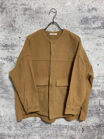 마농 노카라 스냅 버튼 블루종