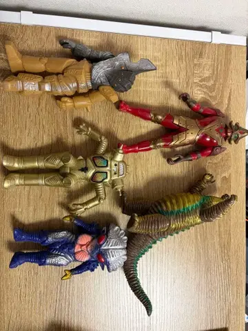 울트라맨 시리즈 괴수 피규어 5체 세트