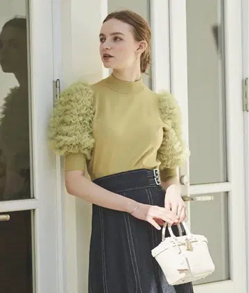 AND COUTURE 에어리 슬리브 니트 풀오버