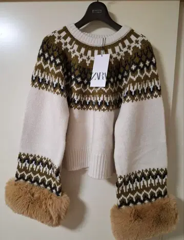 ZARA 노르딕 무늬 플레어 소매 스웨터 새상품 가격 인하