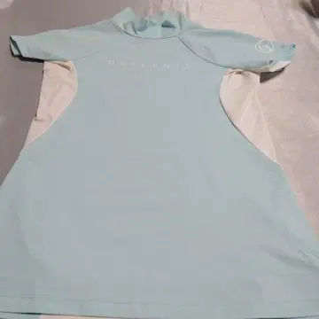 DESCENTE 데상트 골프 모크넥 M 새상품급