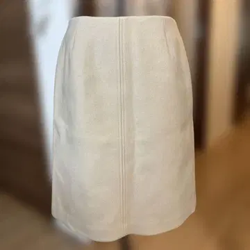 이에나 사다리꼴 플란넬 미디 스커트