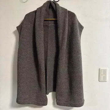 울 100% 그레이 노카라 니트 베스트 F 사이즈