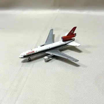 C. DC-10 (herpa 1/500) 스위스 에어