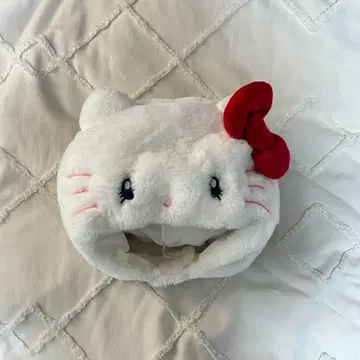 헬로키티 복슬복슬 모자 유니버셜