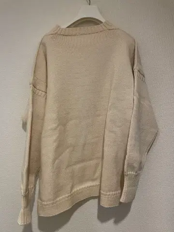 LE TOUTEUR 크림색 오버 사이즈 니트 48