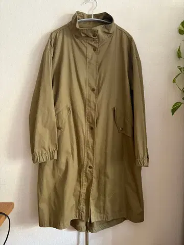 모즈 코트 올리브색